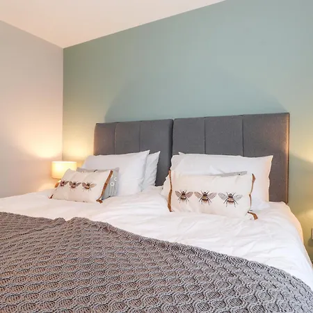 Garth Hill House Holiday home *